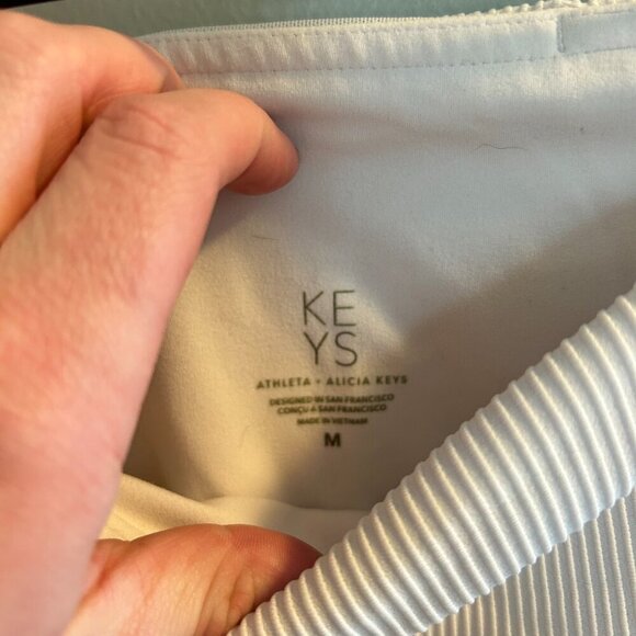 Athleta x Alicia Keys Elation Bike Shorts Size Medium Rib Magnolia White 9 Inch - Picture 7 of 9
